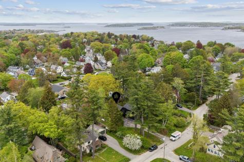 31 Forest Road Cape Elizabeth ME 04107