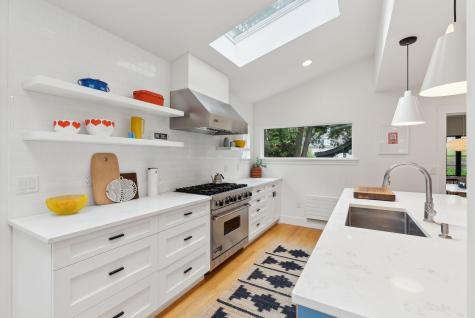 31 Forest Road Cape Elizabeth ME 04107