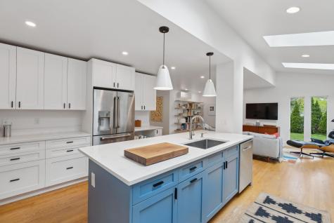 31 Forest Road Cape Elizabeth ME 04107