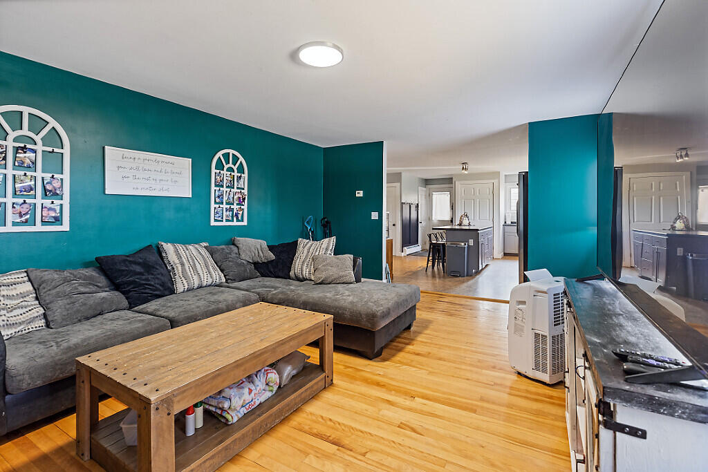 304 Eastern Avenue Augusta ME 04330