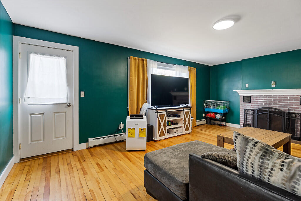 304 Eastern Avenue Augusta ME 04330