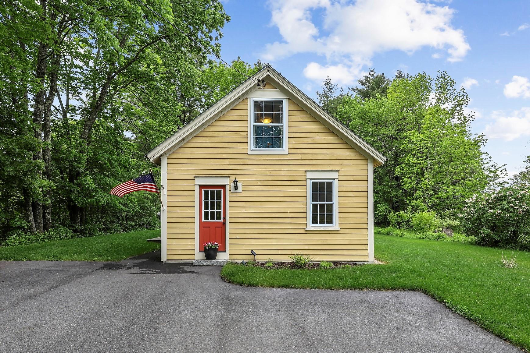 51 River Road Windham, ME