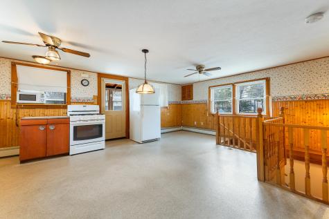 16 Oceanside Avenue E York ME 03909