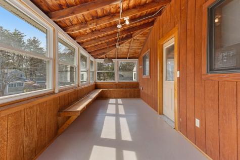 16 Oceanside Avenue E York ME 03909