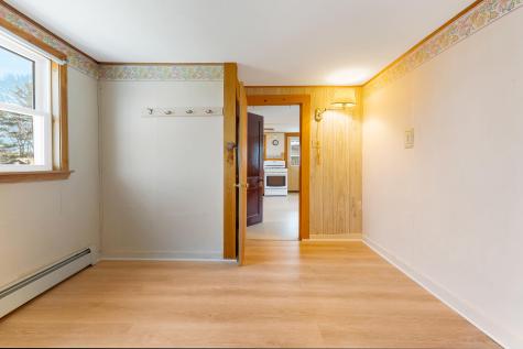 16 Oceanside Avenue E York ME 03909