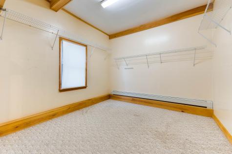 16 Oceanside Avenue E York ME 03909