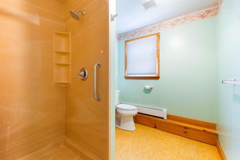 16 Oceanside Avenue E York ME 03909