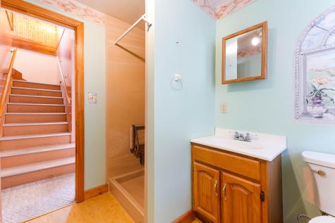 16 Oceanside Avenue E York ME 03909