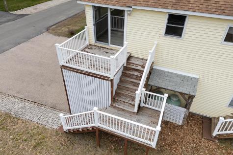 16 Oceanside Avenue E York ME 03909