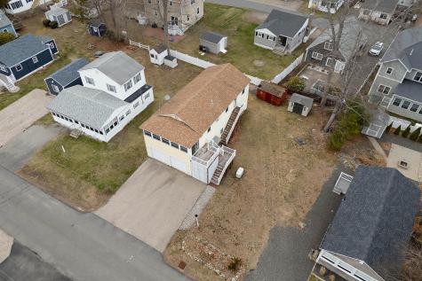 16 Oceanside Avenue E York ME 03909