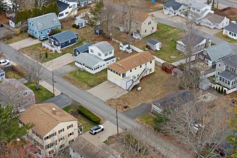 16 Oceanside Avenue E York ME 03909