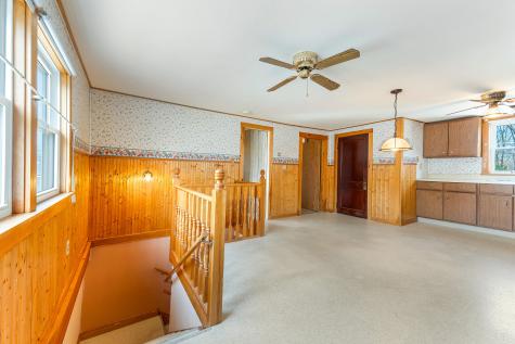 16 Oceanside Avenue E York ME 03909