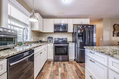 4 Sheffield Avenue Lewiston ME 04240