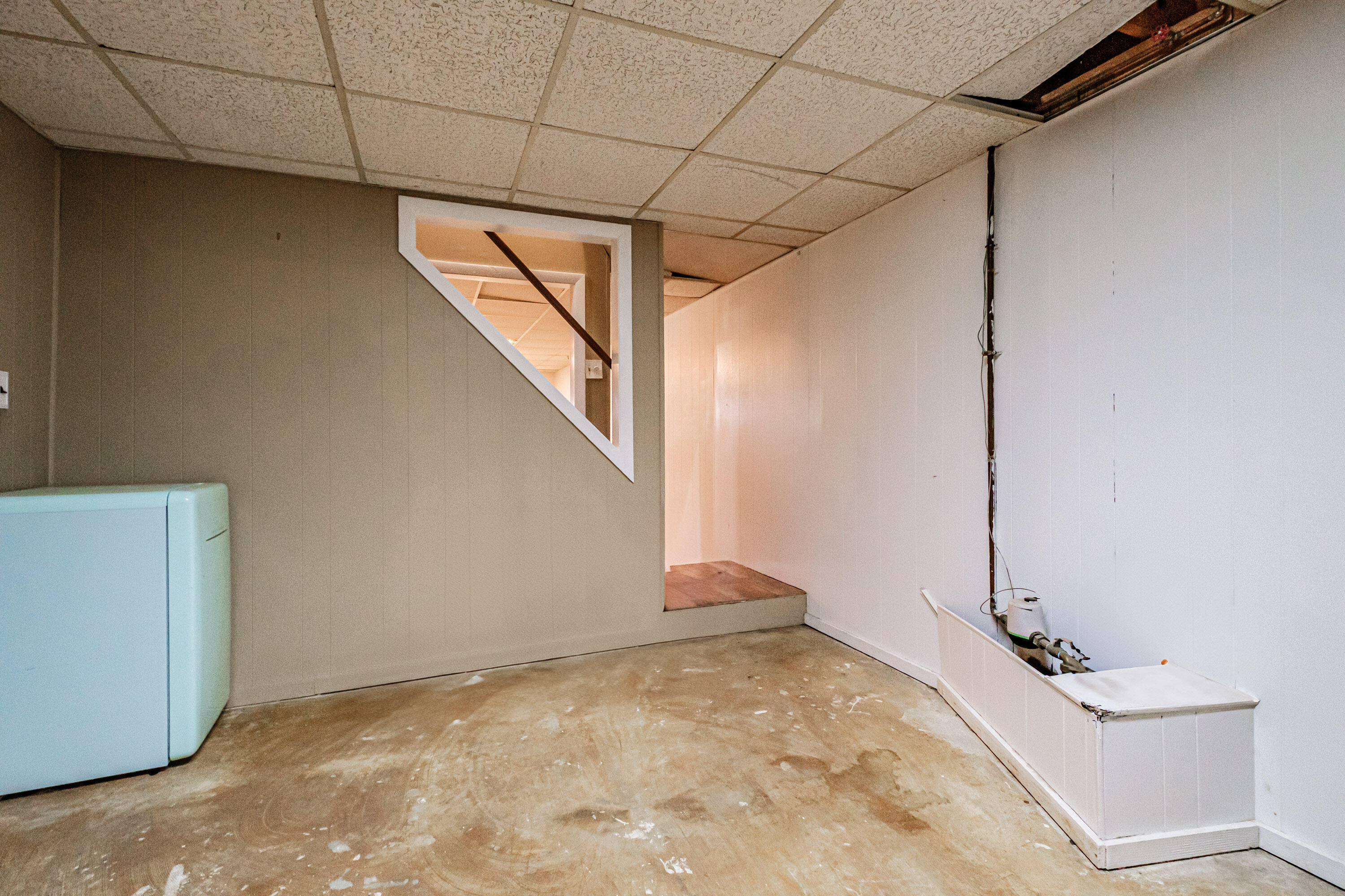 4 Sheffield Avenue Lewiston ME 04240