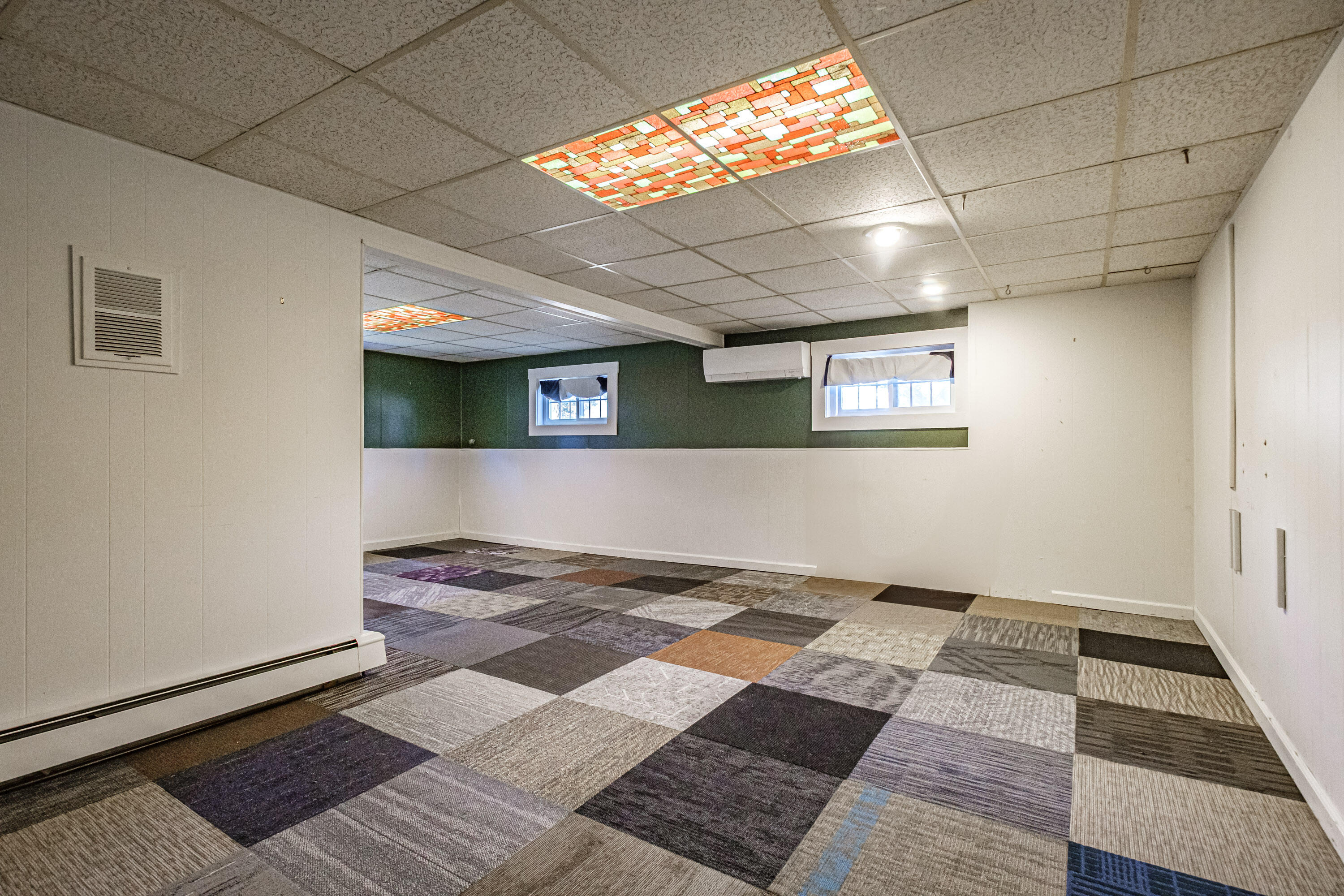 4 Sheffield Avenue Lewiston ME 04240