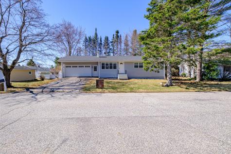 4 Sheffield Avenue Lewiston ME 04240