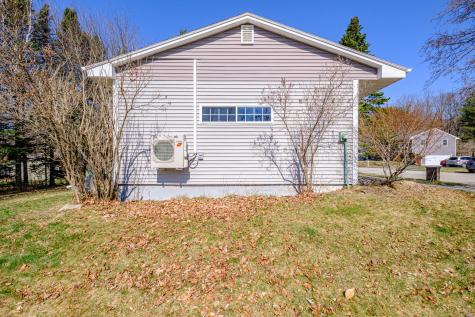 4 Sheffield Avenue Lewiston ME 04240