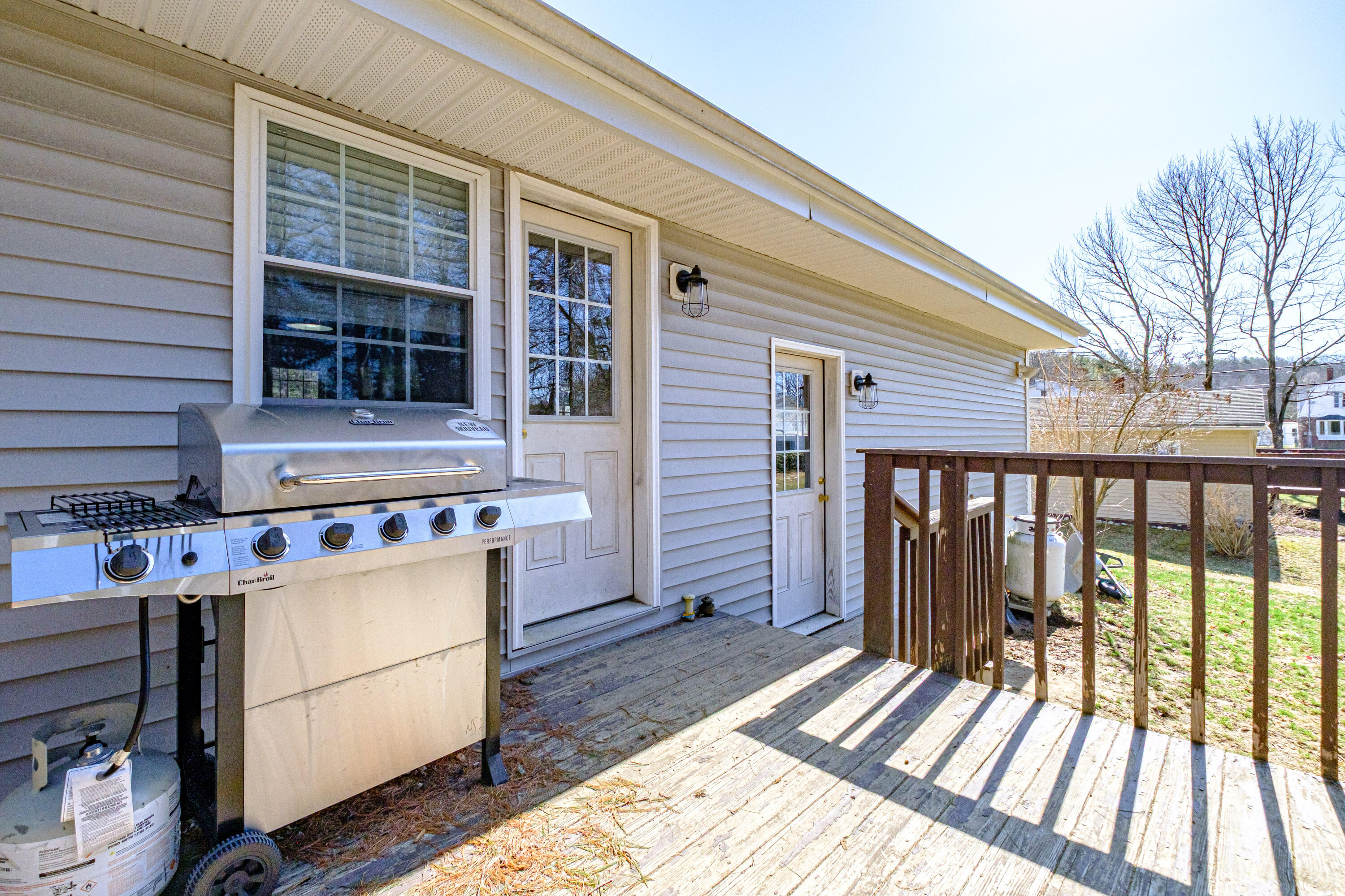 4 Sheffield Avenue Lewiston ME 04240