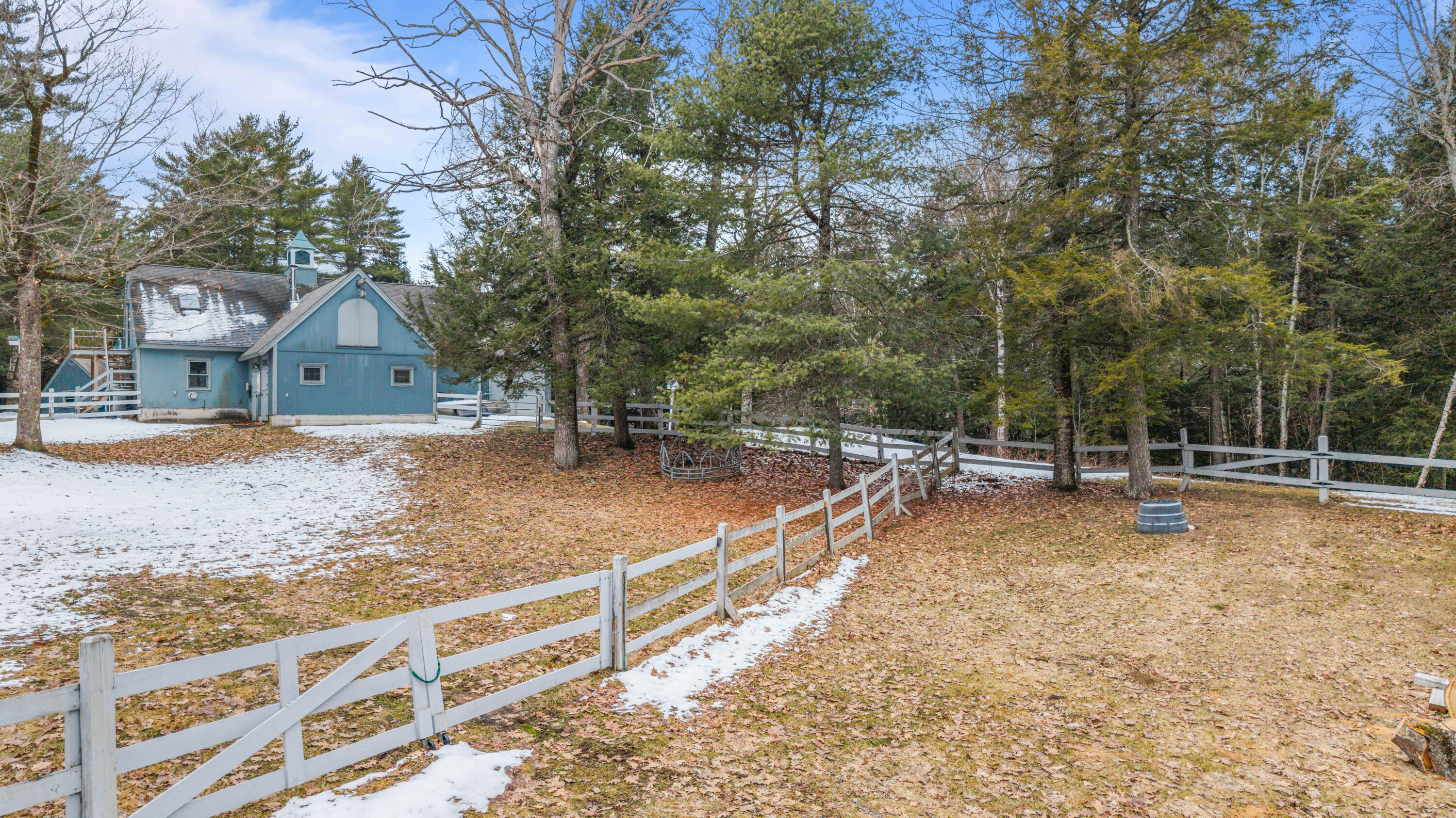 542 Hanson Road China ME 04358