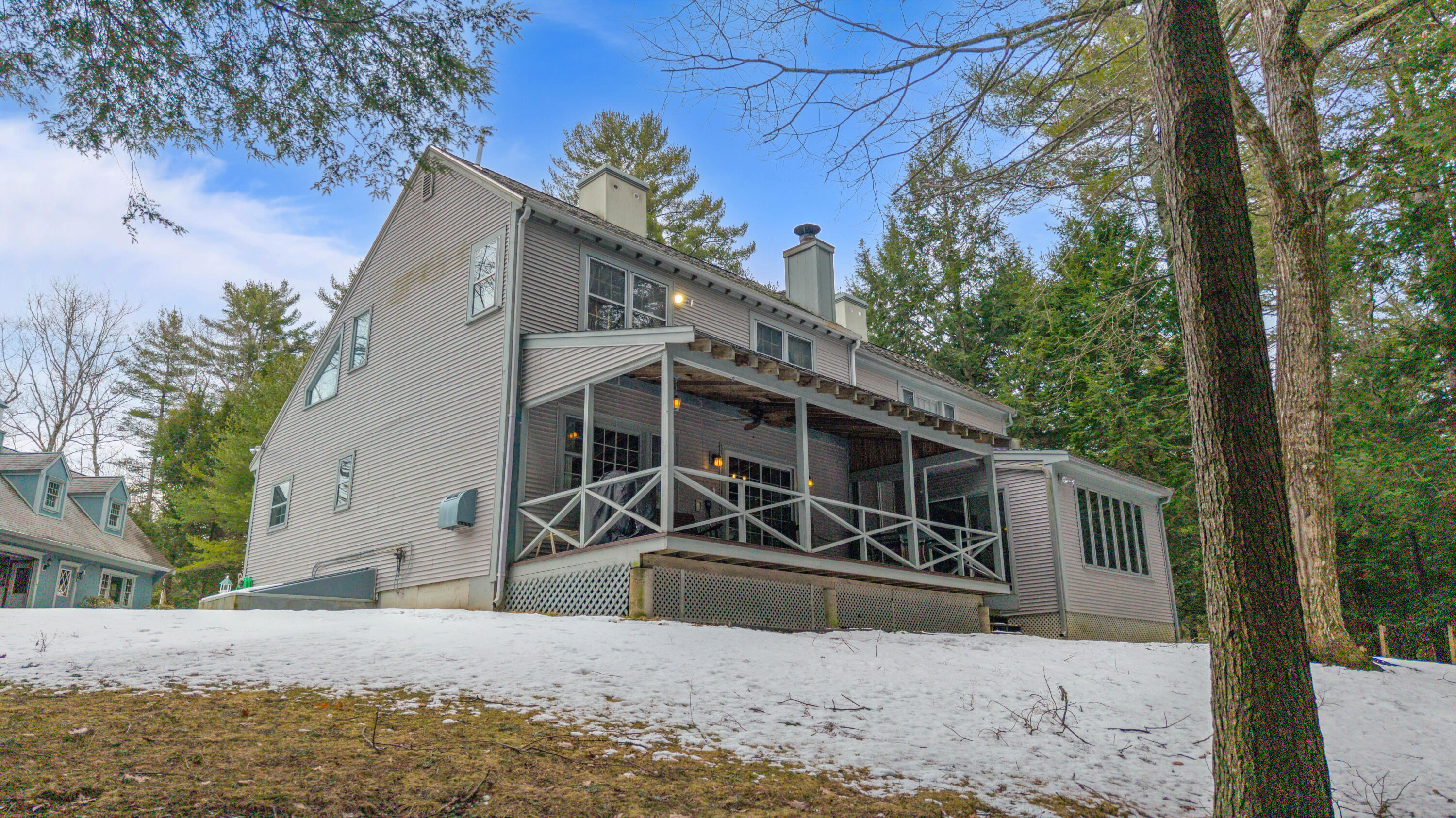 542 Hanson Road China ME 04358