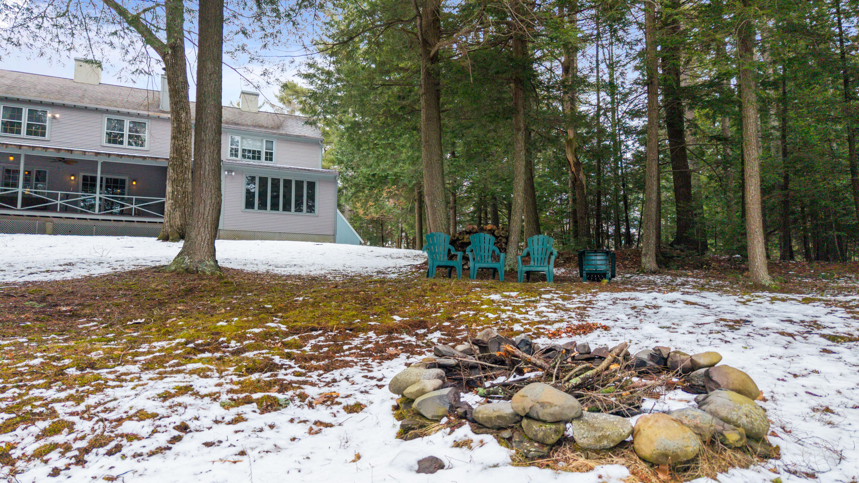 542 Hanson Road China ME 04358