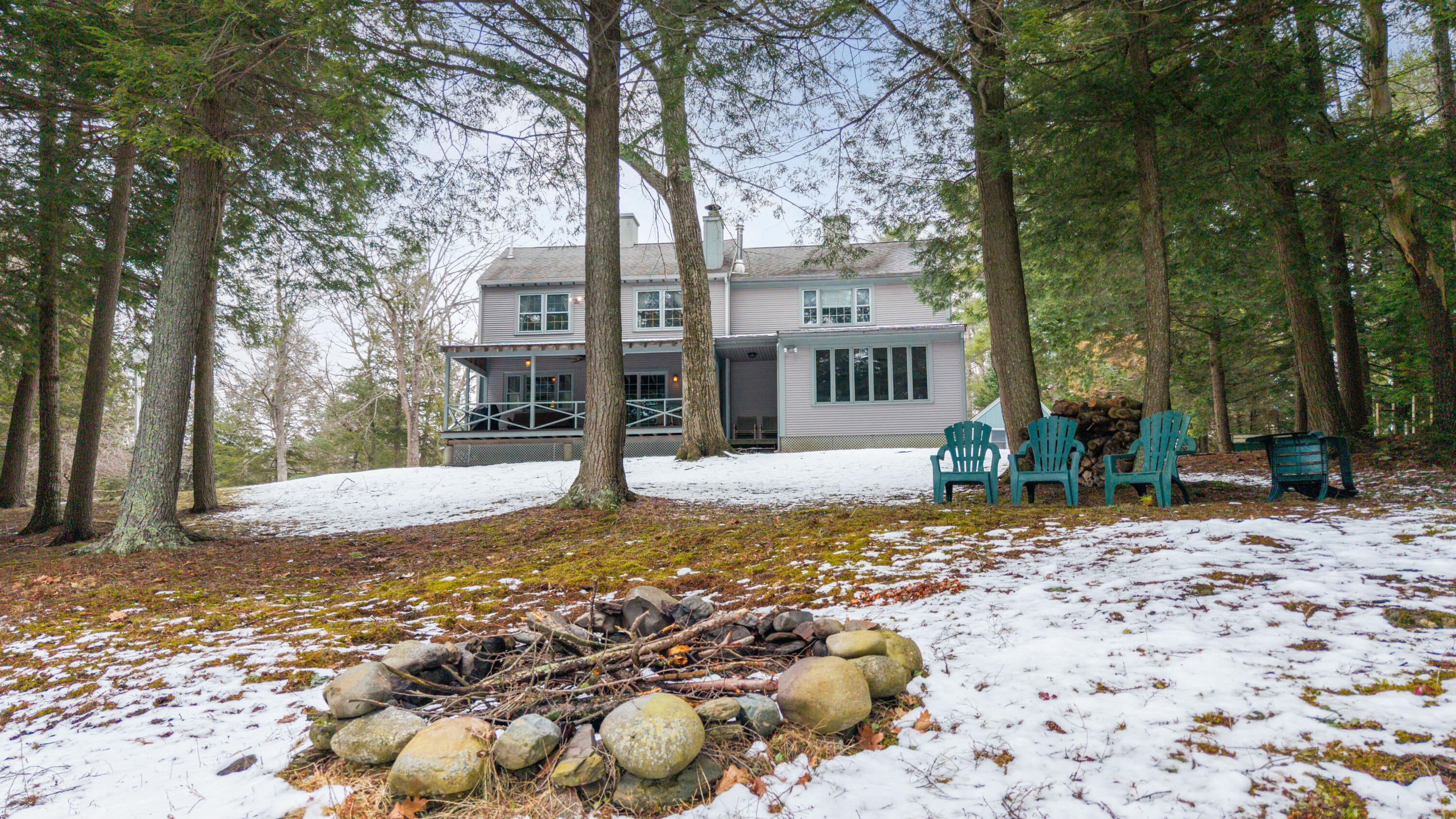 542 Hanson Road China ME 04358