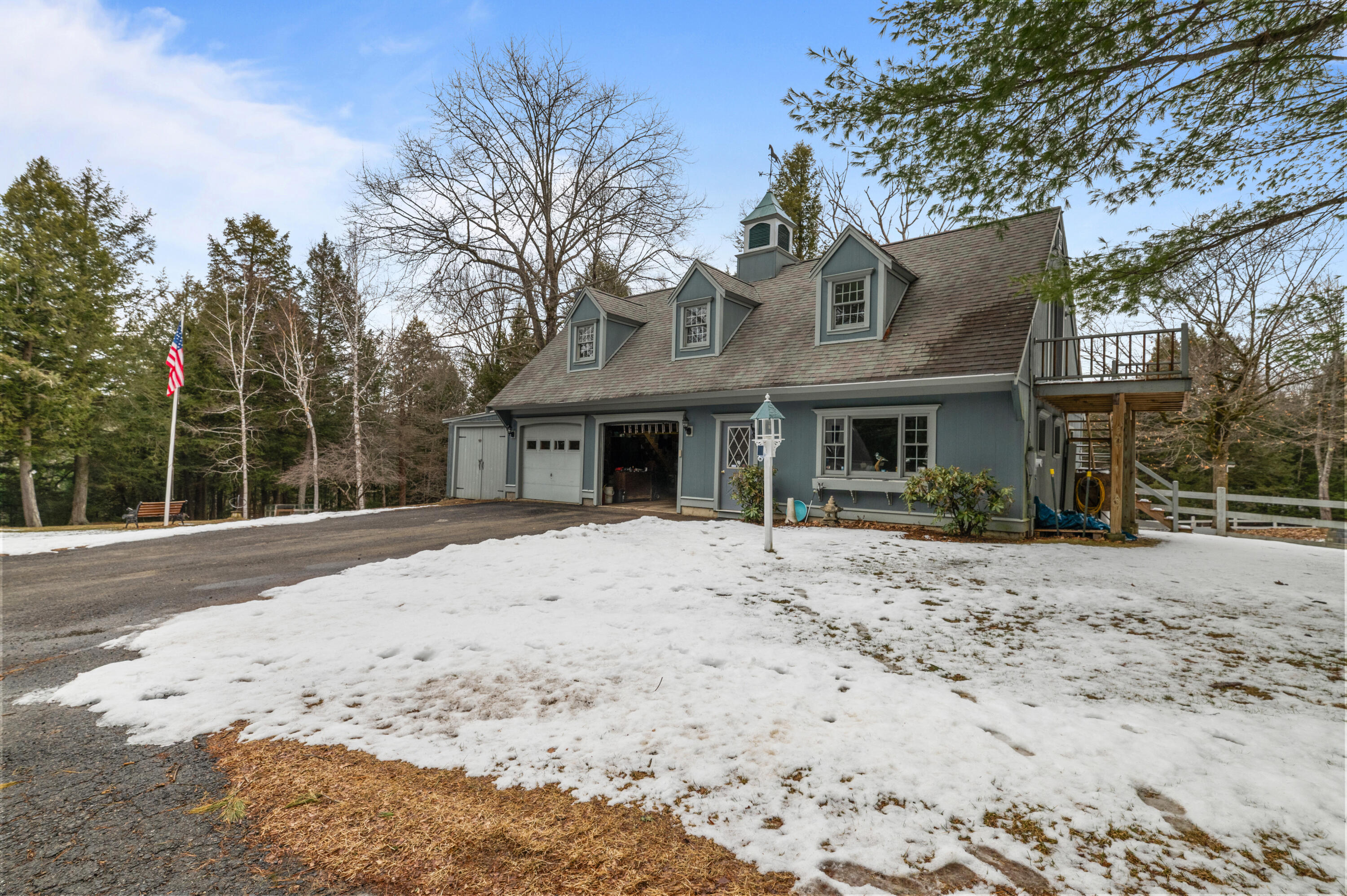 542 Hanson Road China ME 04358