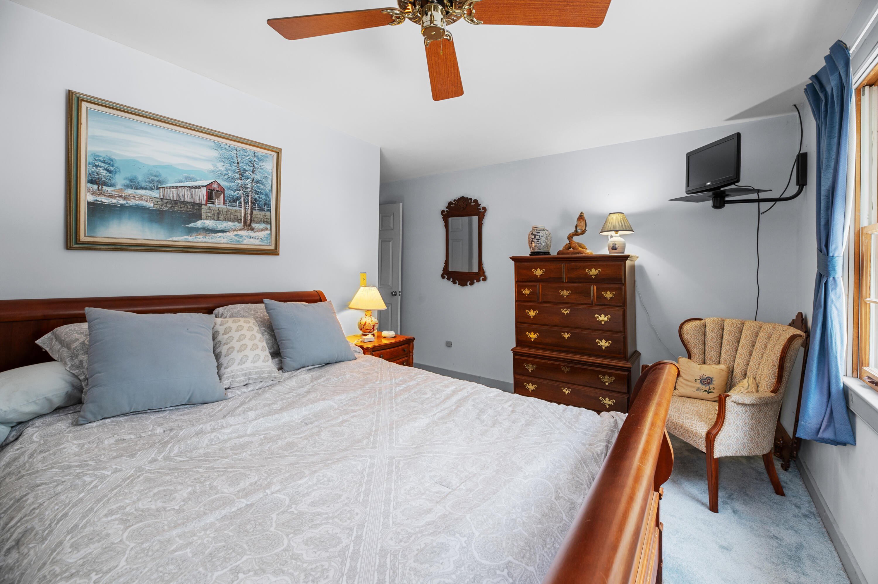 542 Hanson Road China ME 04358