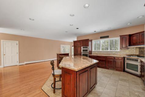 14 Payneton Hill Road York ME 03909