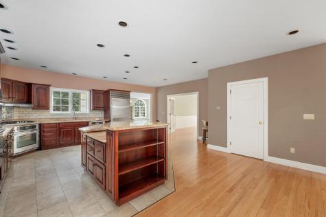 14 Payneton Hill Road York ME 03909