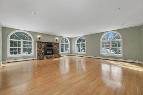 14 Payneton Hill Road York ME 03909