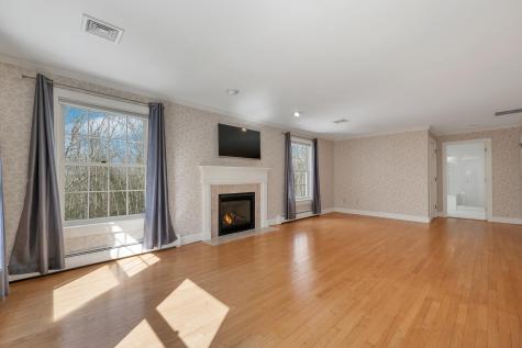 14 Payneton Hill Road York ME 03909