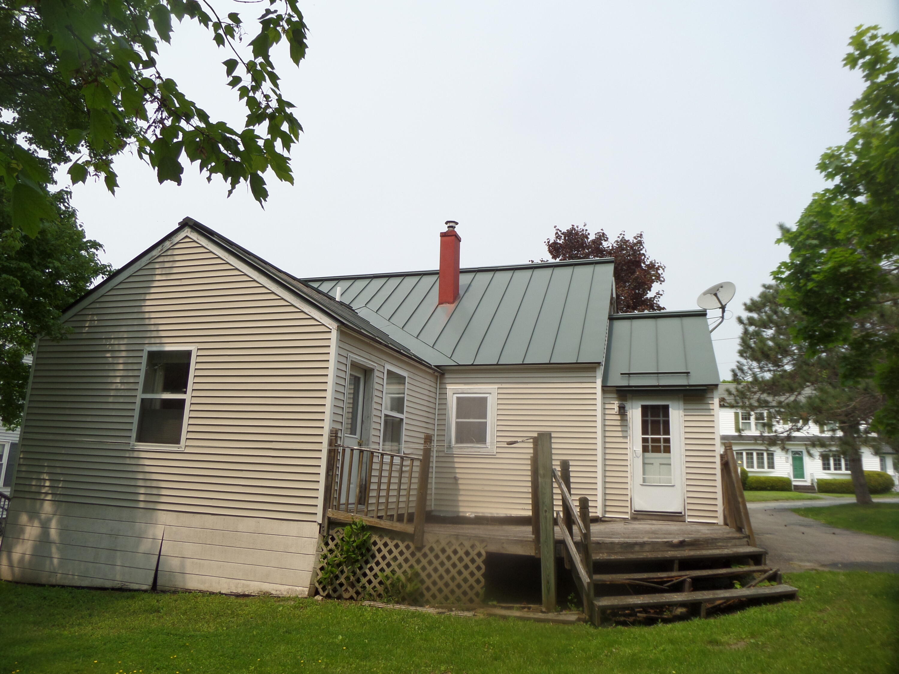 62 Longwood Avenue Augusta ME 04330