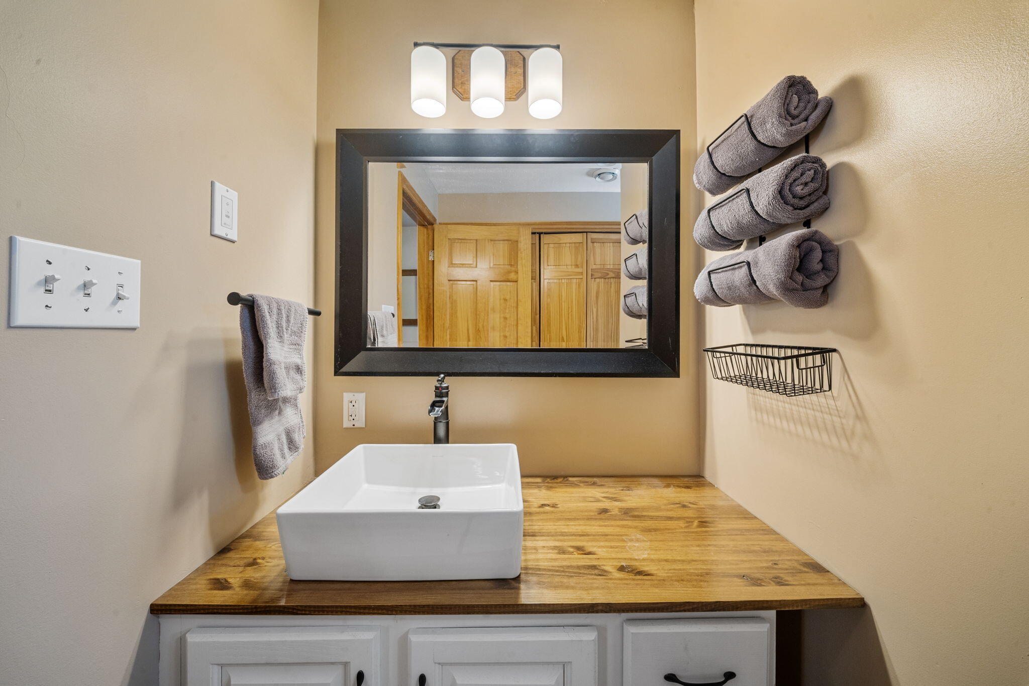 7 Ellingwood Drive Glenburn ME 04401