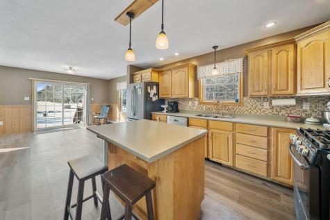 7 Ellingwood Drive Glenburn ME 04401