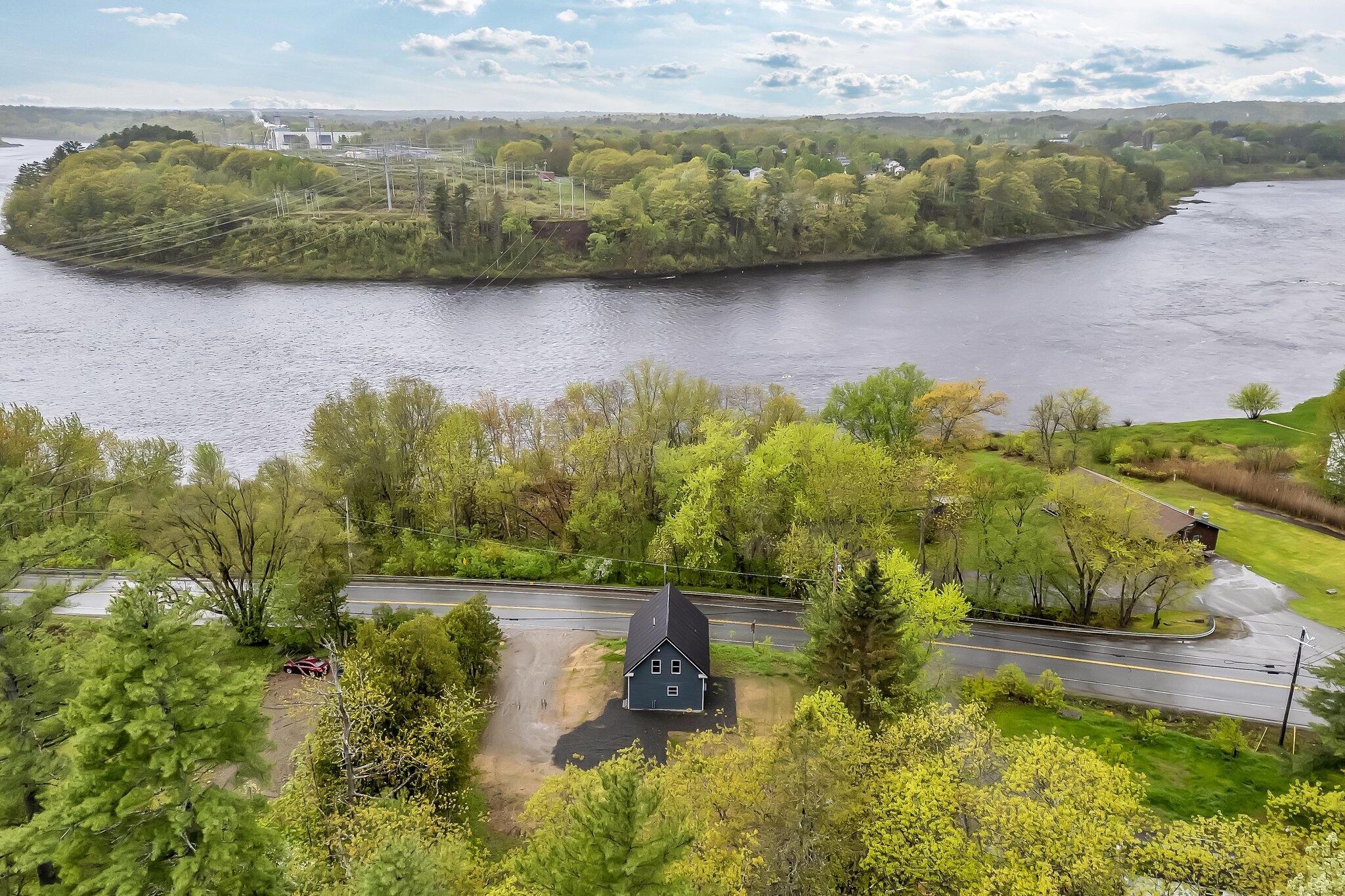 61 Main Road Eddington ME 04428
