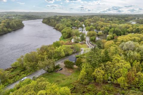 61 Main Road Eddington ME 04428