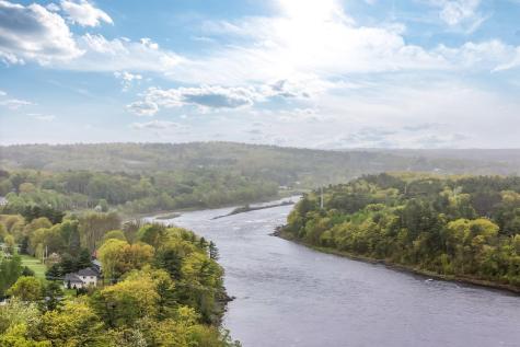 61 Main Road Eddington ME 04428