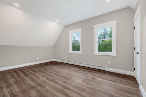 61 Main Road Eddington ME 04428