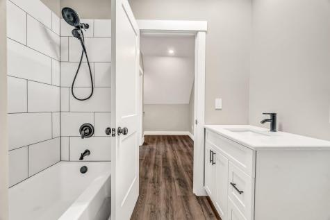 61 Main Road Eddington ME 04428