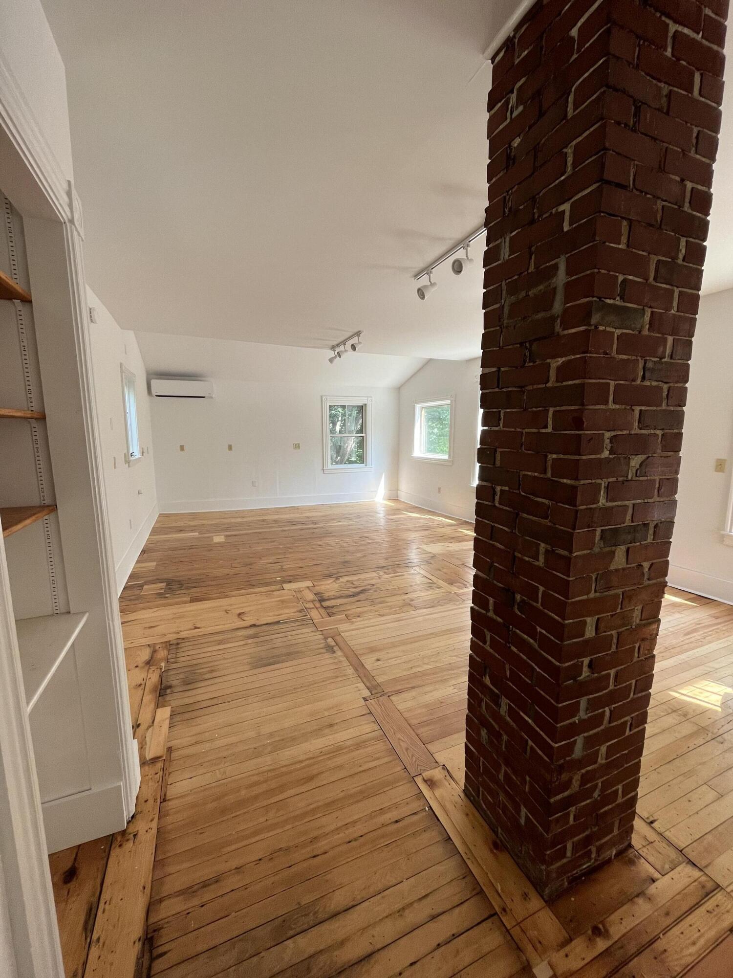 133 Gray Road Falmouth ME 04105