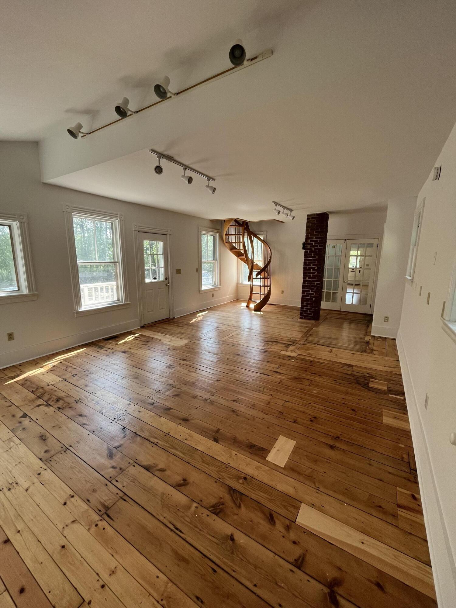 133 Gray Road Falmouth ME 04105