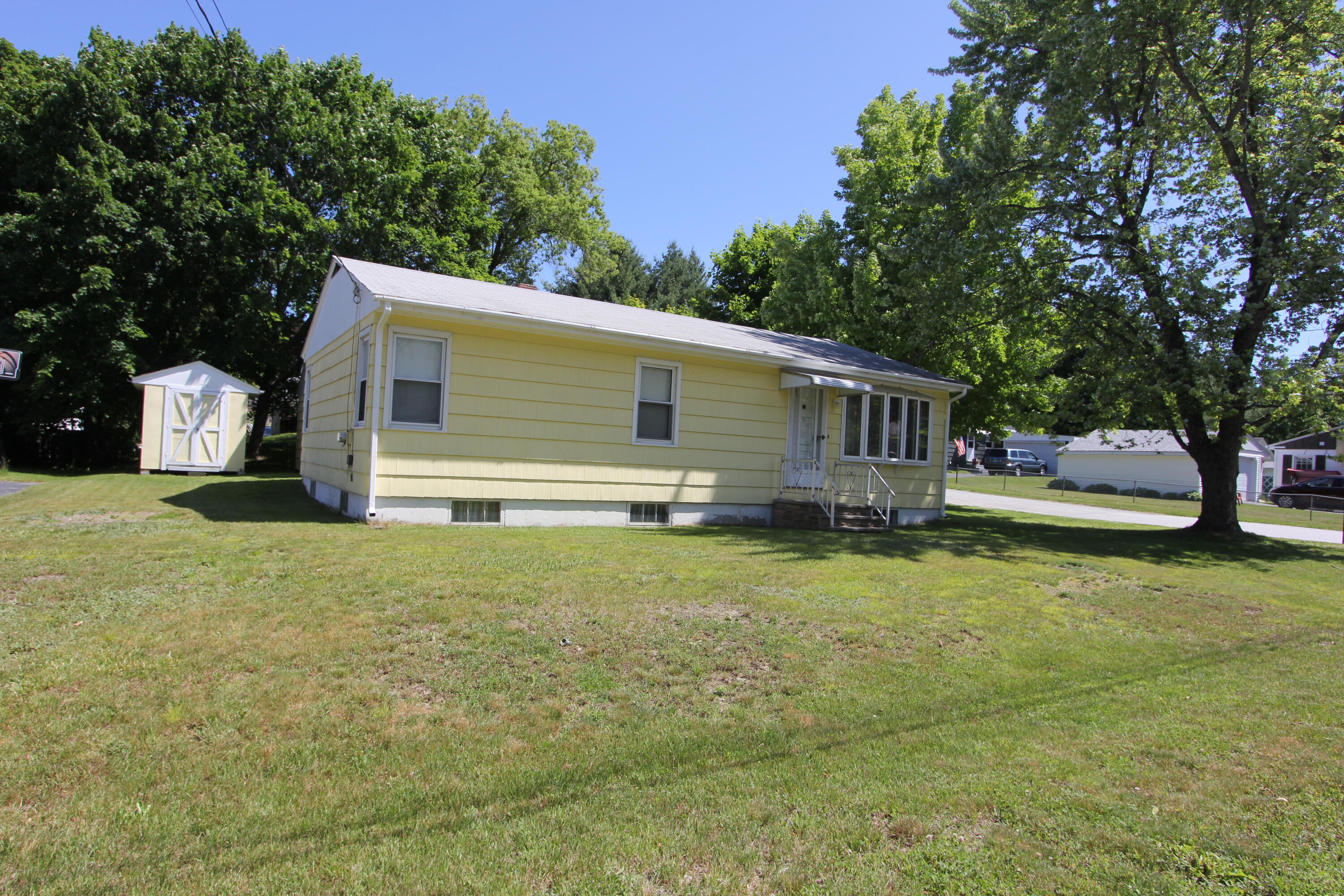 71 Dumont Avenue Lewiston ME 04240