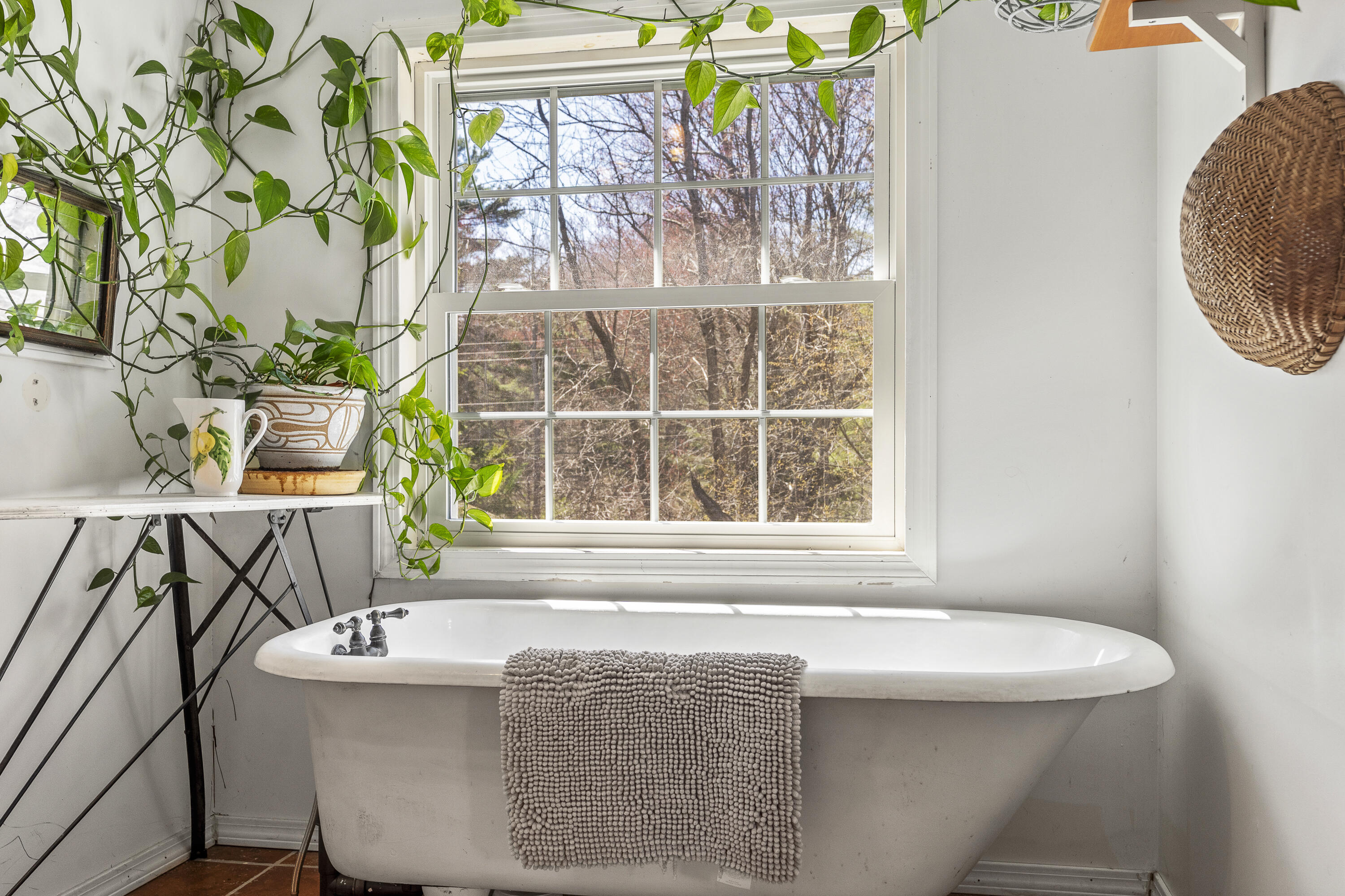 48 Winter Street Topsham ME 04086
