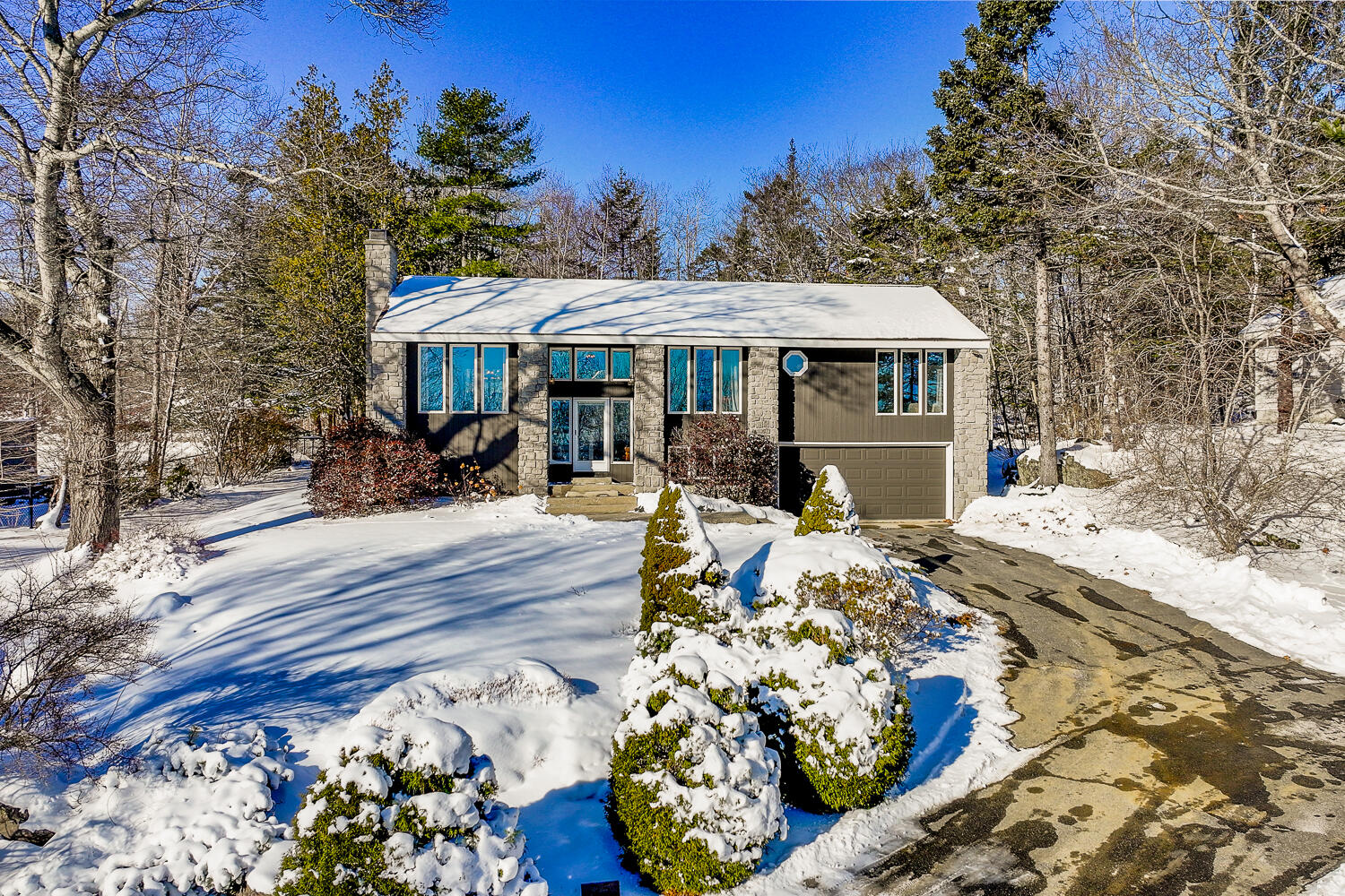 25 Acadia Drive Rockland ME 04841