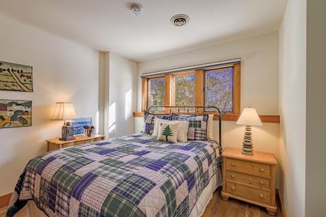 25 Acadia Drive Rockland ME 04841