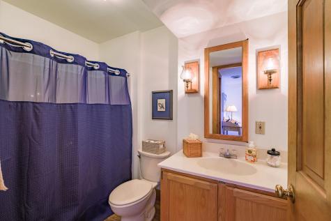 25 Acadia Drive Rockland ME 04841