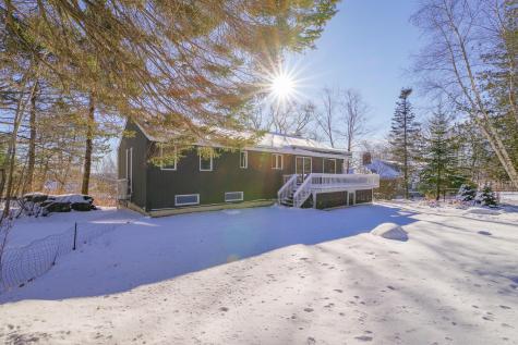 25 Acadia Drive Rockland ME 04841