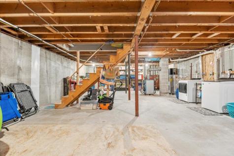 53 Gina Street Lewiston ME 04240