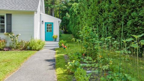 53 Gina Street Lewiston ME 04240